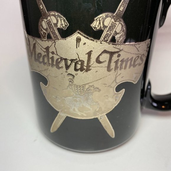 Medieval Times Dinner & Tournament Coffee Cup Mug Ceramic Black & Gold - Picture 3 of 6